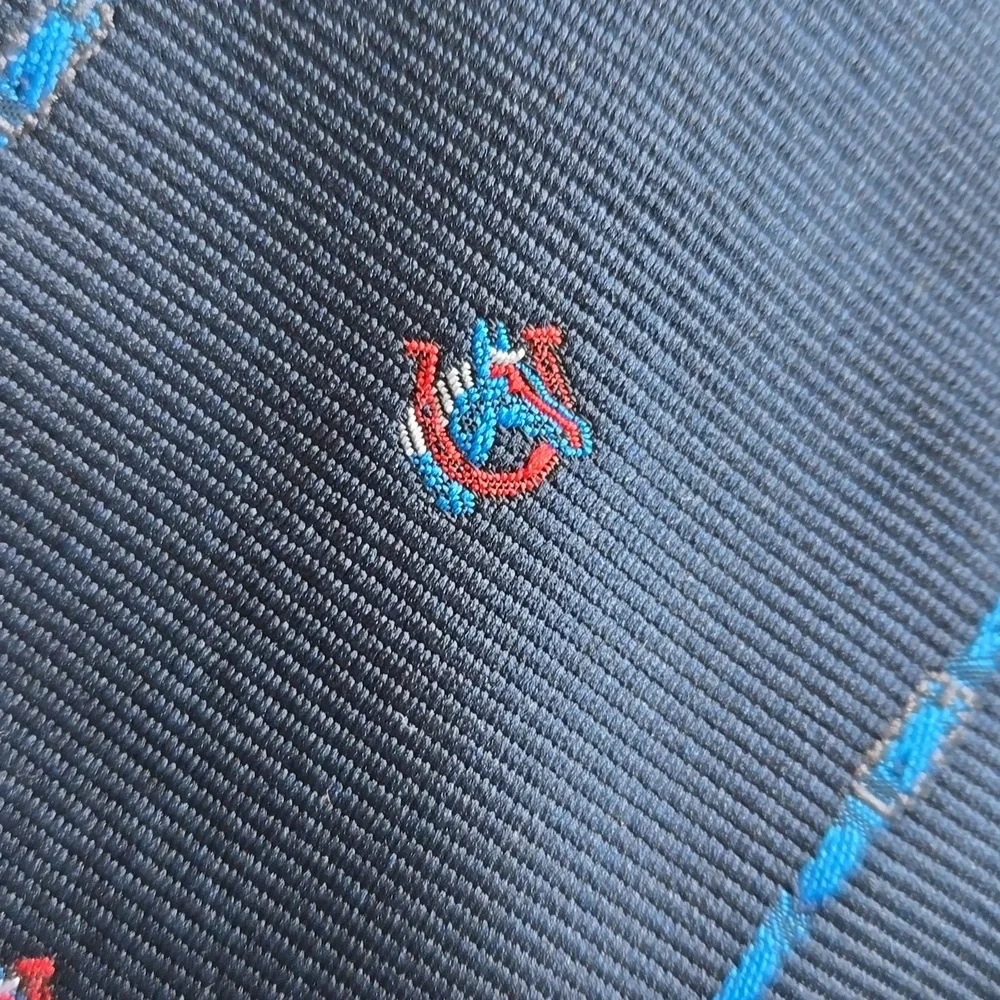 Austin MANOR Bronco necktie - Picture 3 of 7